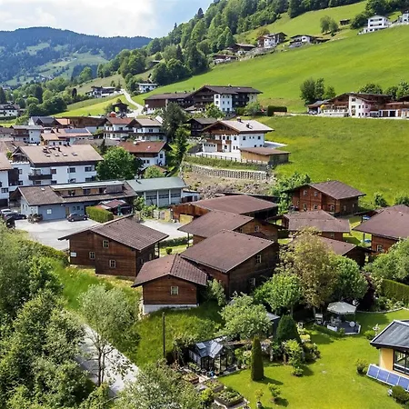 Urige Doppelhaushaelfte 12 Apartamento Grafenweg